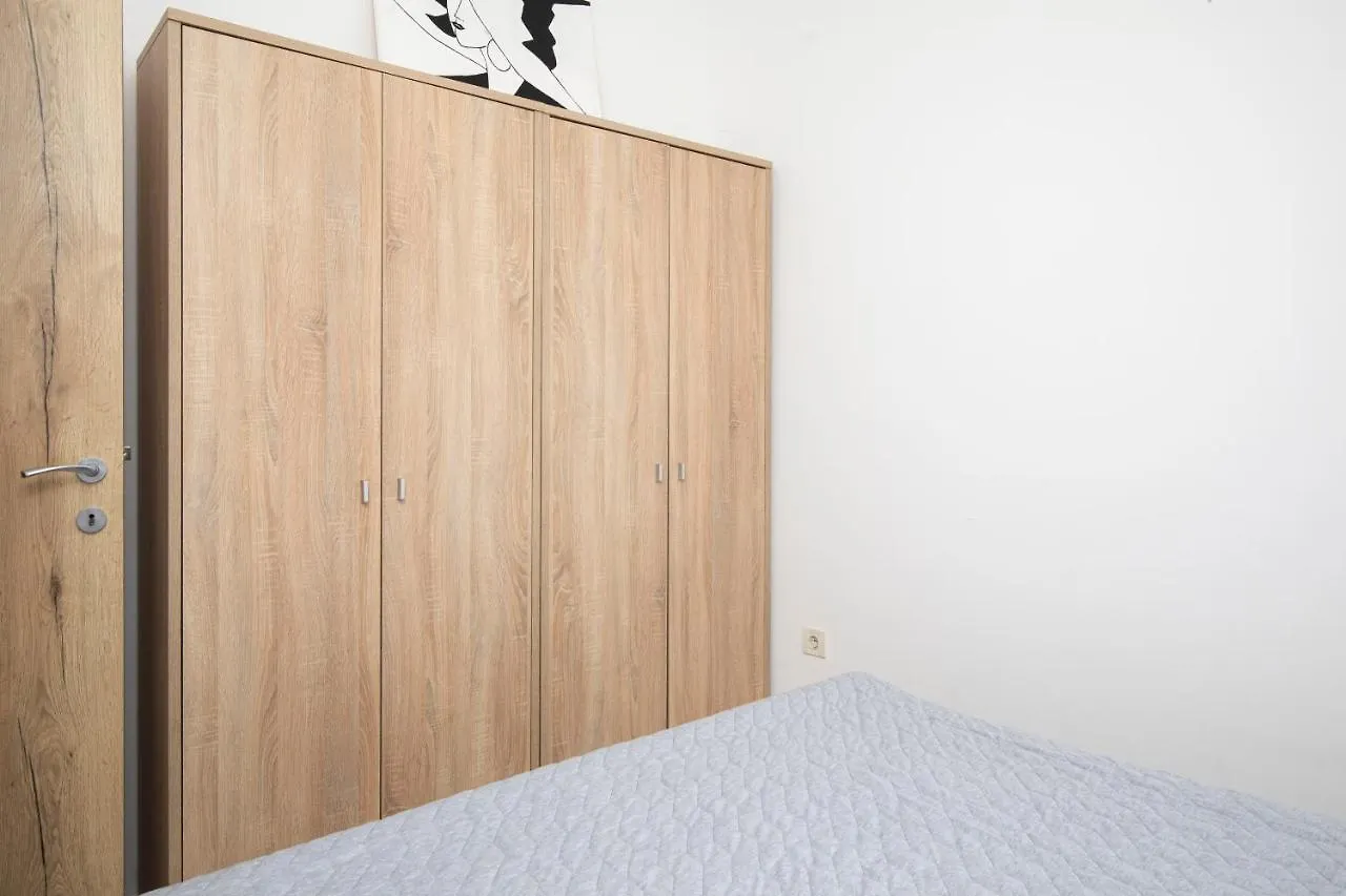 Pjescana Uvala Sea View Apartment 프예스차나 우발라