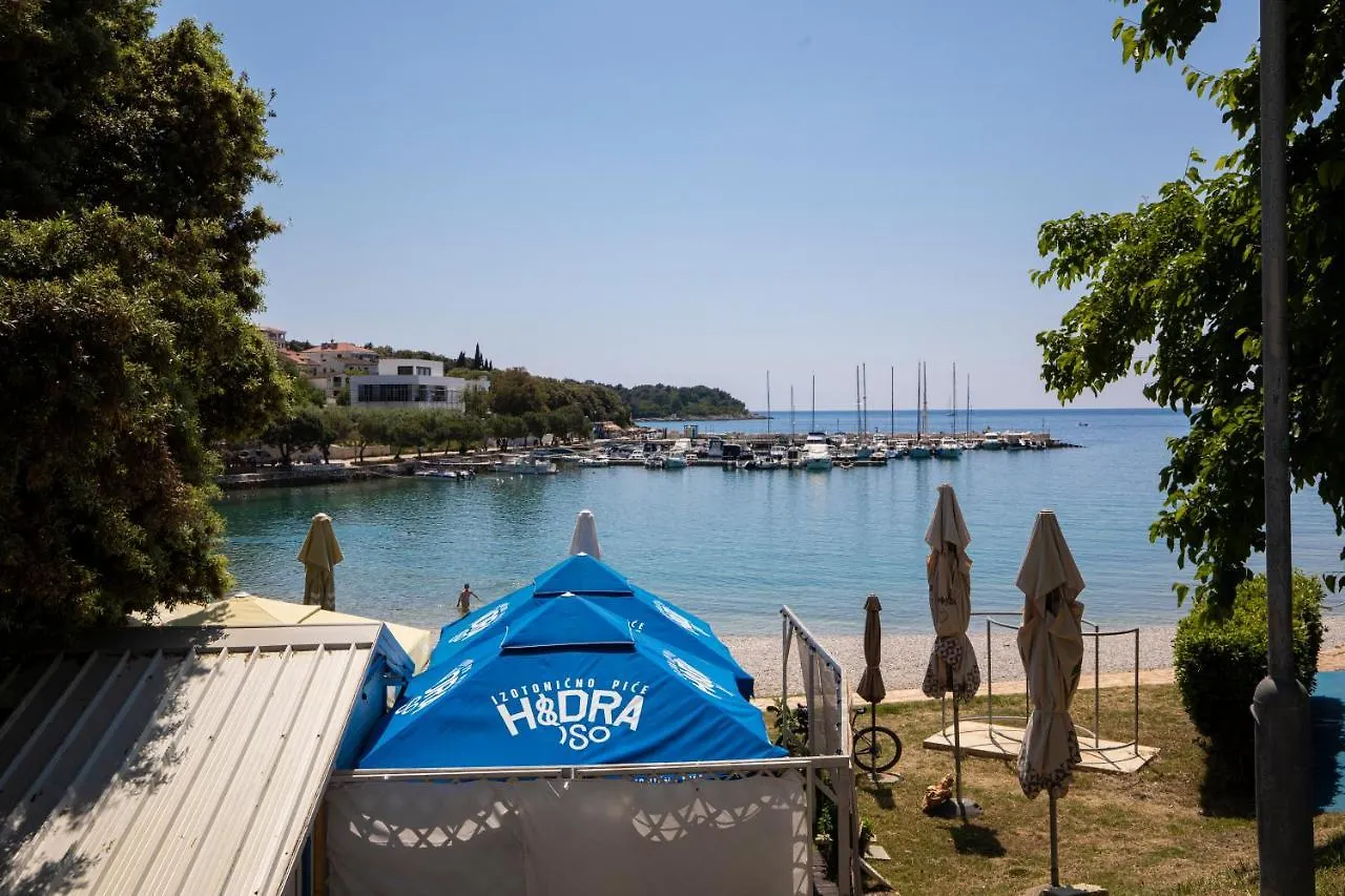 Pjescana Uvala Sea View Apartment