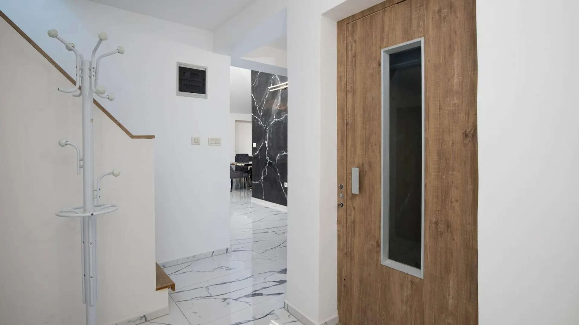 Pjescana Uvala Sea View Apartment